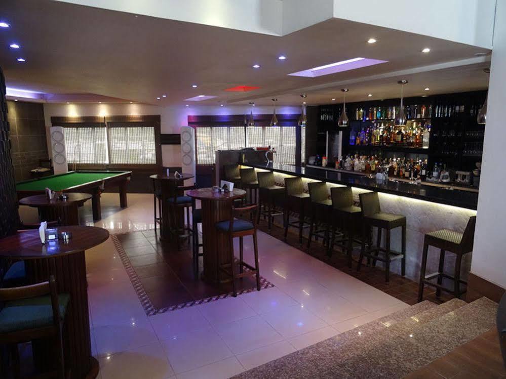 The Hub Hotel New England Buitenkant foto